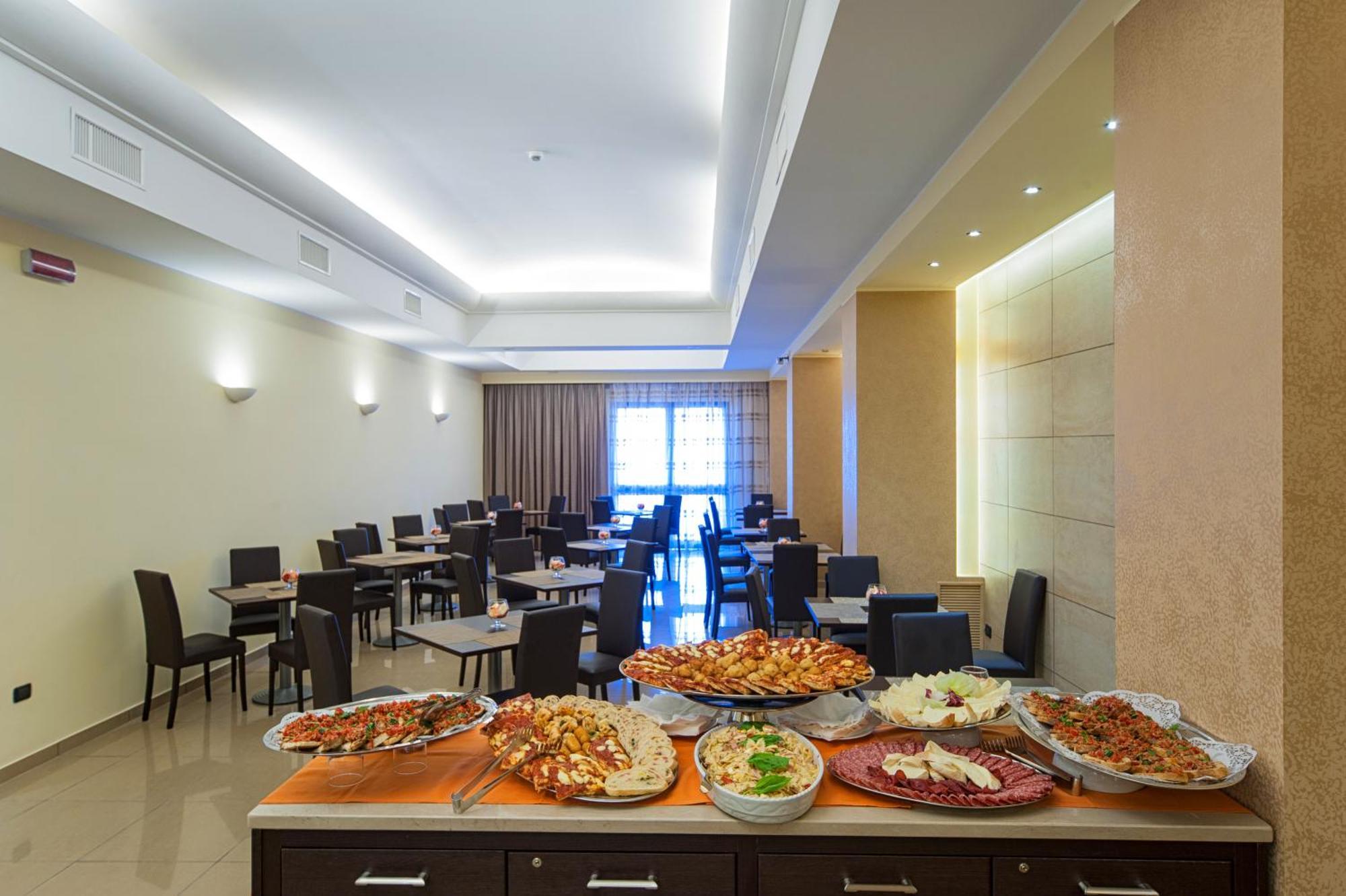 Hotel Tiempo Naples Restaurant photo