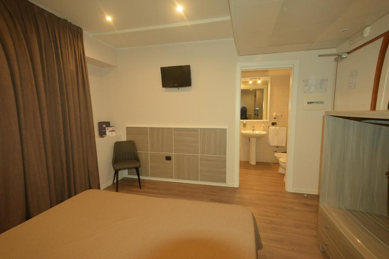 Hotel Tiempo Naples Extérieur photo
